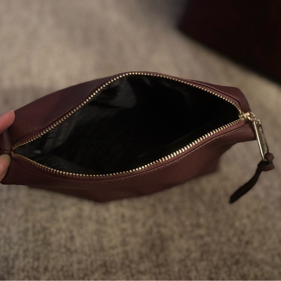 Steve Madden 2-Piece Burgundy Tote with Floral Accent - Picture 5 of 6